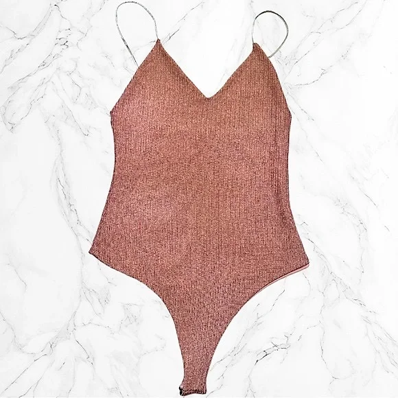 Fashion Nova “Sleek and Slay” Bodysuit Rose Gold Med - Picture 1 of 8